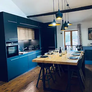 https://charmant-appartement-en-centre-ville.hotels-rhonealpes.com