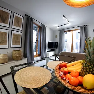  דירה Browar Lubicz | Balcony | Elevator | Free Garage פולין